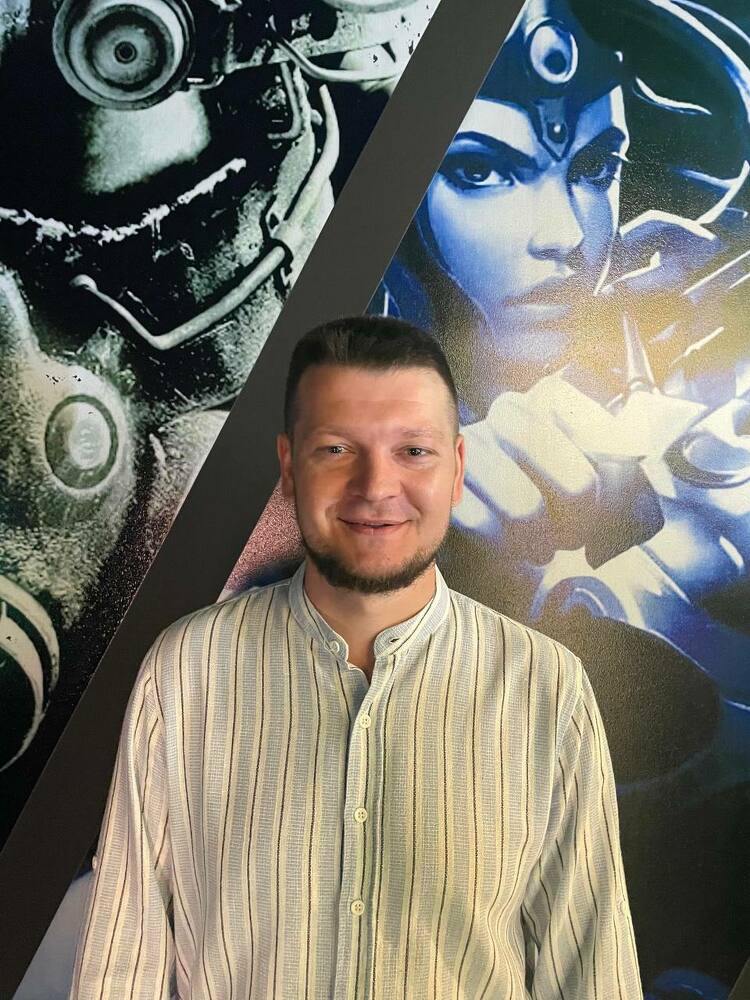 Толстопятов СтаниславЕвгеньевич